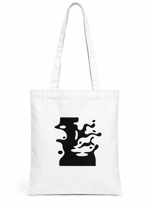 Witte LONEPRAYERS Icon Tote van katoen met lange hengsels en groot zwart LONEPRAYERS-icoon op de voorkant.